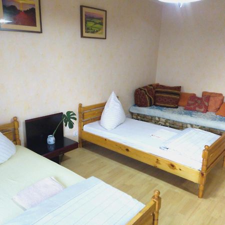 Kamen 2 Zimmer Apartment สตุตการ์ต ภายนอก รูปภาพ