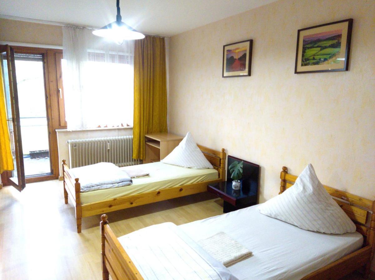 Kamen 2 Zimmer Apartment สตุตการ์ต ภายนอก รูปภาพ